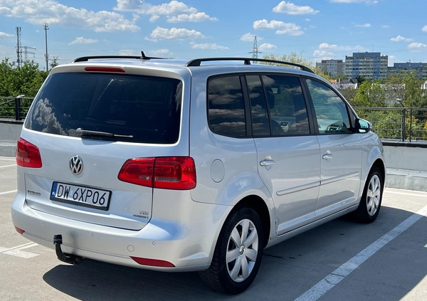 Volkswagen Touran cena 23999 przebieg: 380000, rok produkcji 2010 z Wrocław małe 211